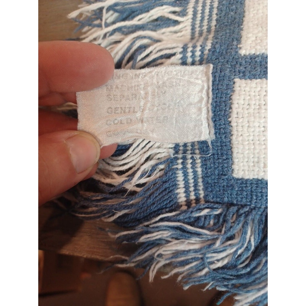 Blue & Cream Reversible Blanket/Throw Made In Spain Hearts & Snails - Picture 8 of 16